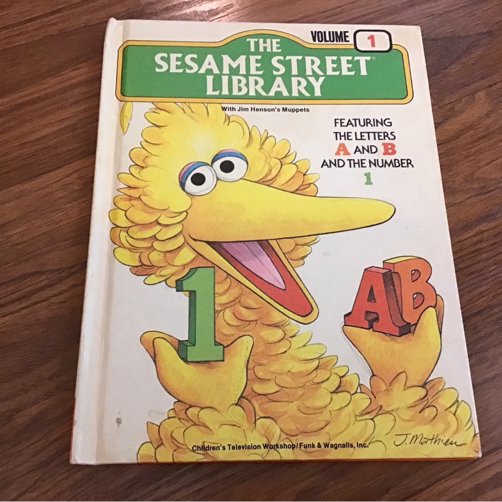 Vintage 1978 Sesame Street Library Volume 1 Hardback Book